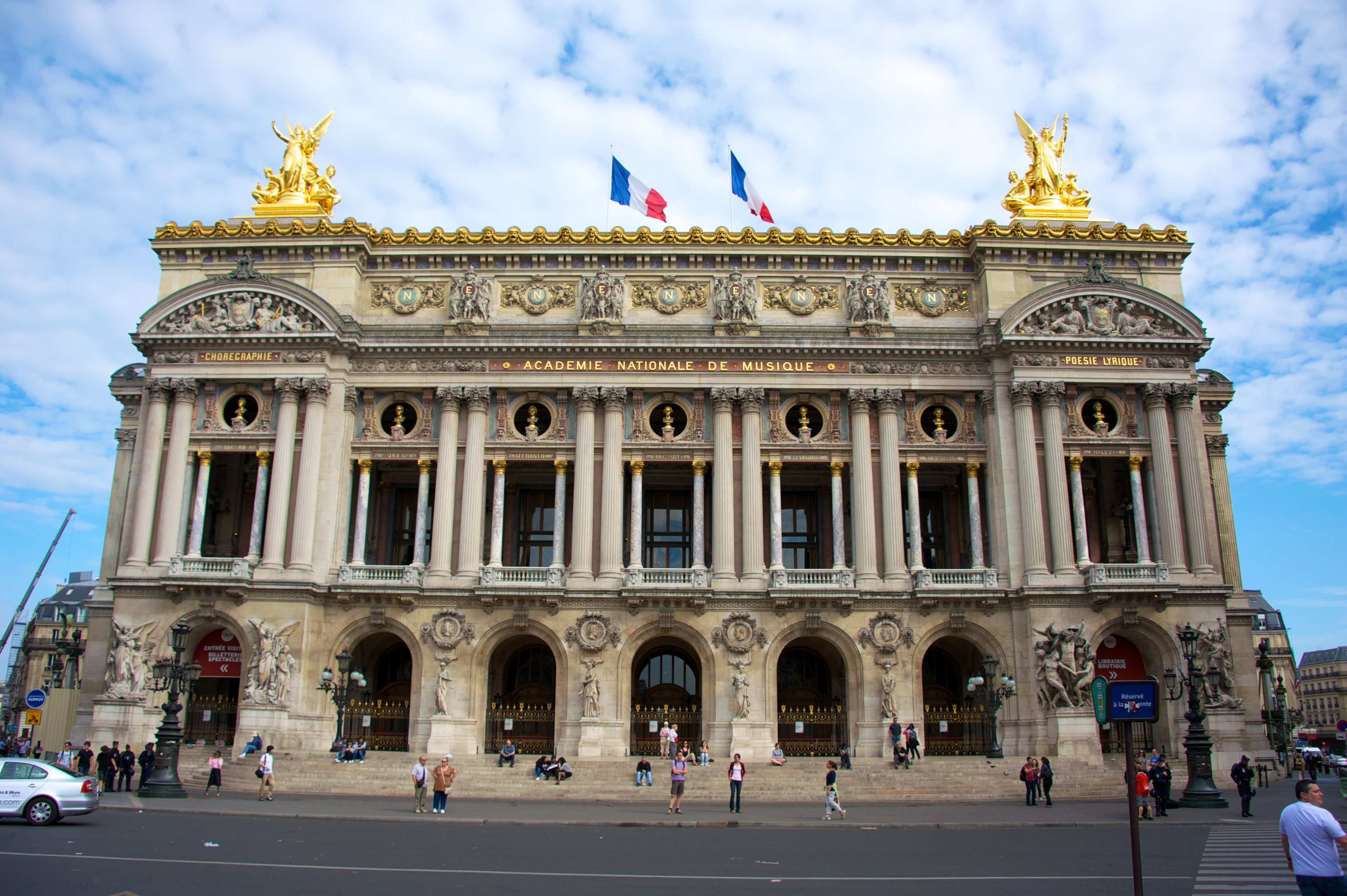Опера Гарнье. Париж. Источник https://upload.wikimedia.org/