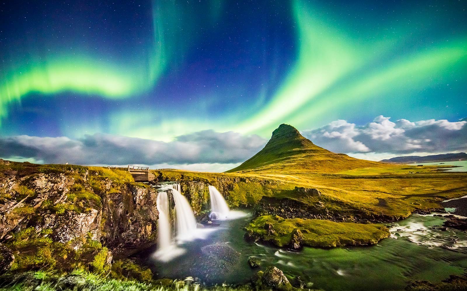 Исландия. Источник https://buy2fly.net/